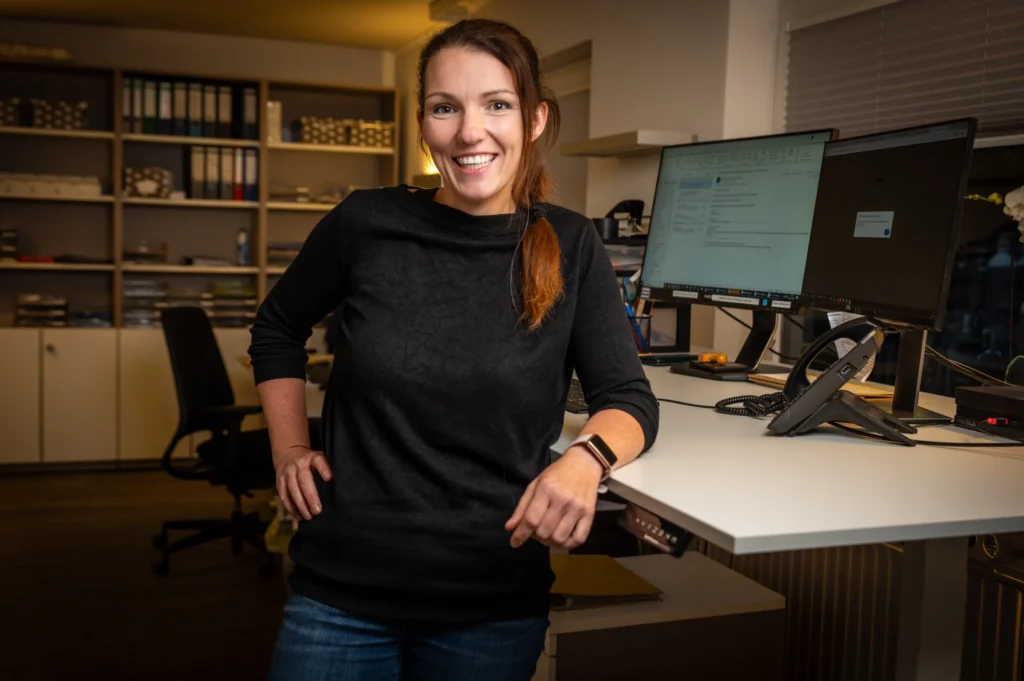 Bueroleitung Jenny Nikitin